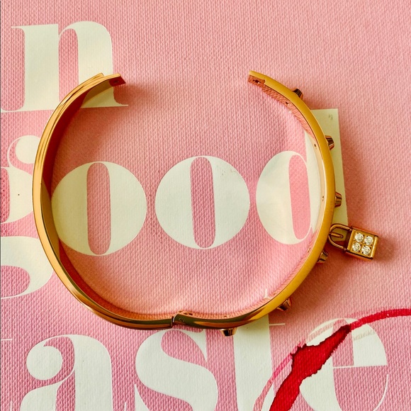 ✨ 18K Rose Gold Lock Studded Bracelet Bangle - Picture 4 of 6